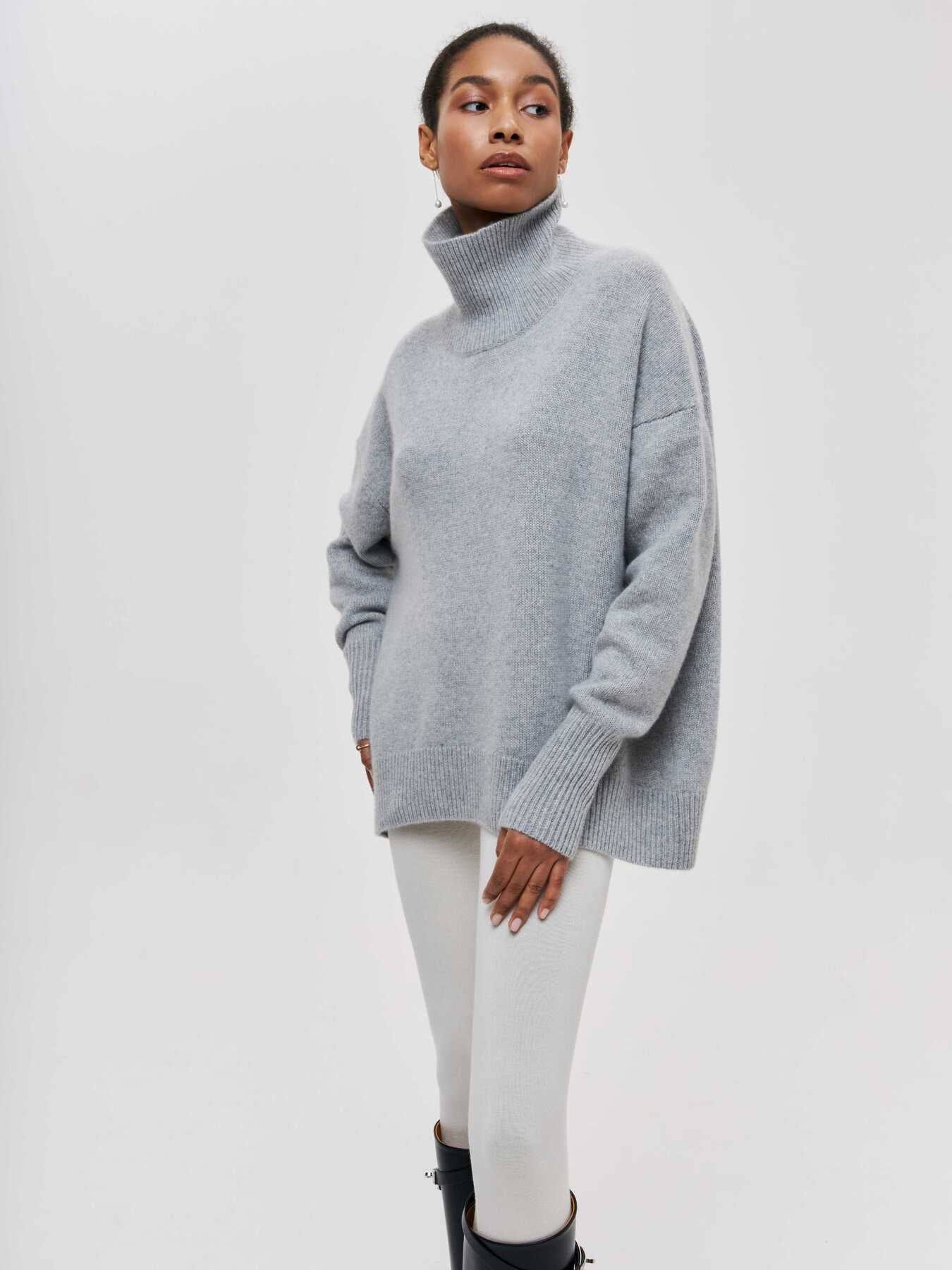 Macin | Woman Sweater